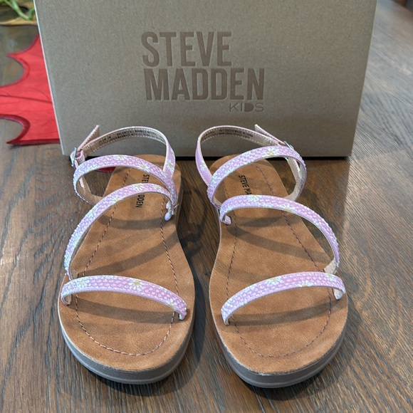 Steve Madden Kids sandals. little girl, size 2. - Picture 5 of 12
